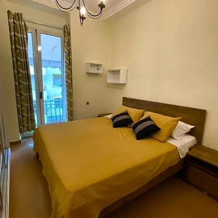 Apartment Apartment, Center *